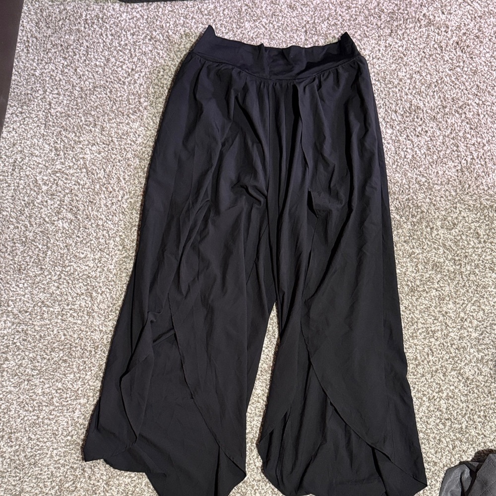 Black Wide-Leg Pants